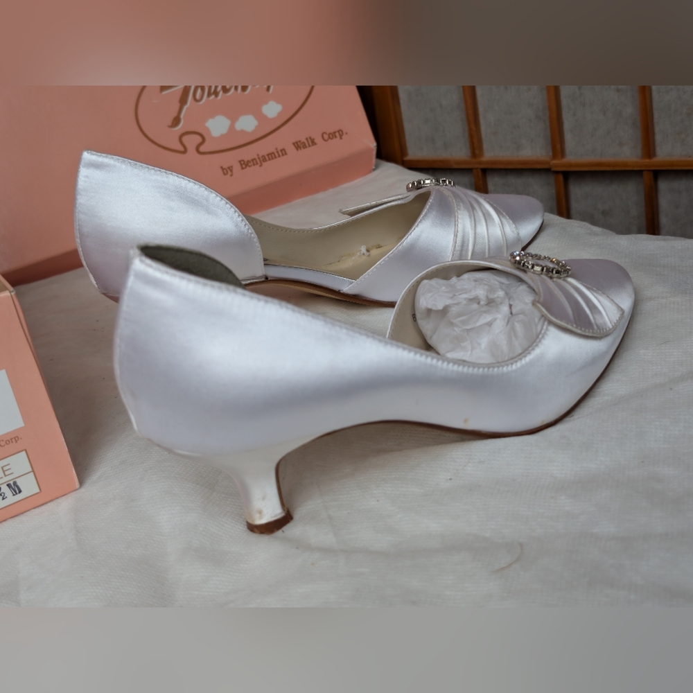 Bridal Satin Shoes | 8.5 | Touch Ups Women's 2" Tia Pump Rhinestone - Picture 8 of 12